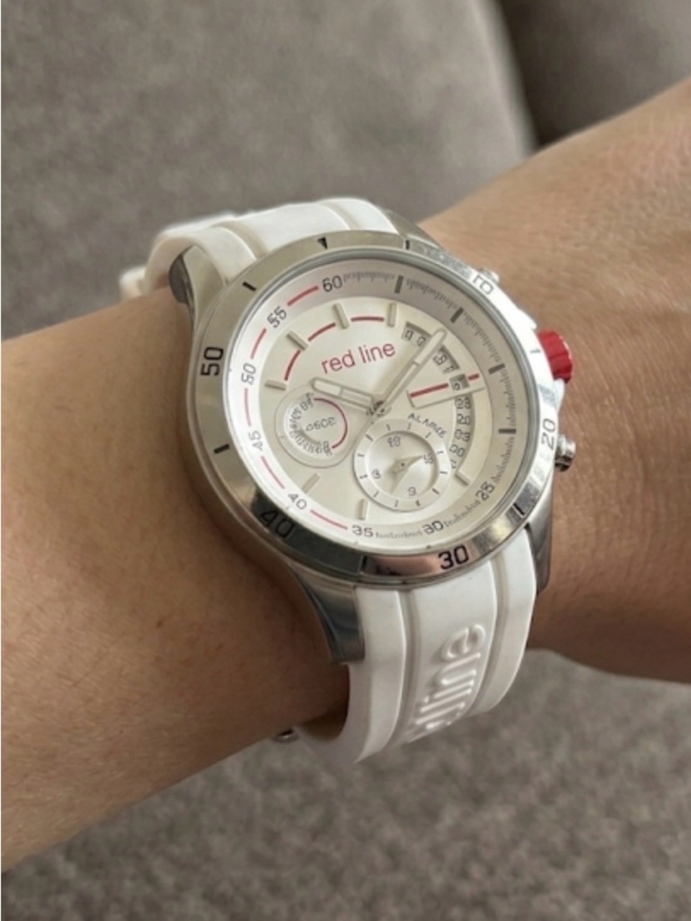 Red Line Driver Chronograph (model series RL-50035)